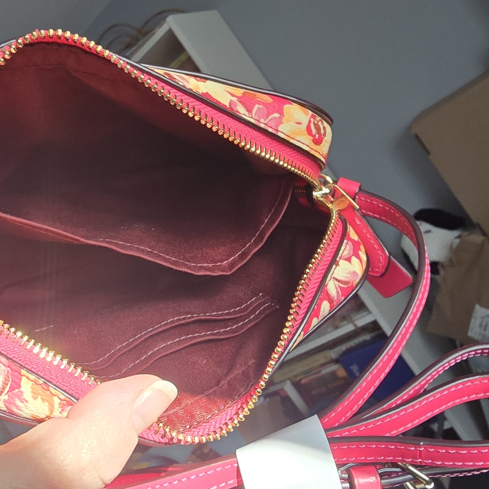 Coach Mini Camera Bag with Vintage Daisy Script Print NEW - Picture 10 of 16